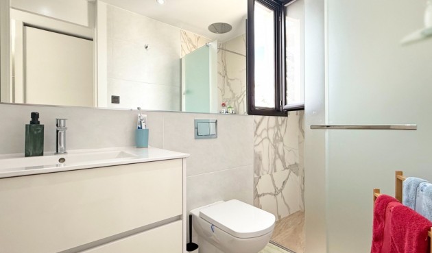 Resale - Villa -
Orihuela Costa - Costa Blanca