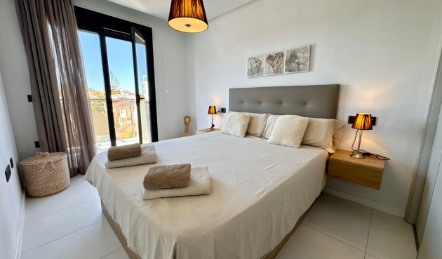 Resale - Apartment -
Pilar de la Horadada - Costa Blanca