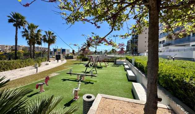 Resale - Apartment -
Pilar de la Horadada - Costa Blanca