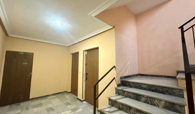 Brukt - Apartment -
Torrevieja - Acequion