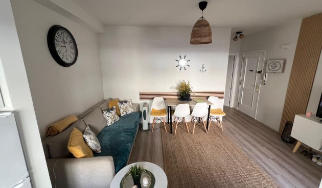 Resale - Apartment -
Torrevieja - Centro