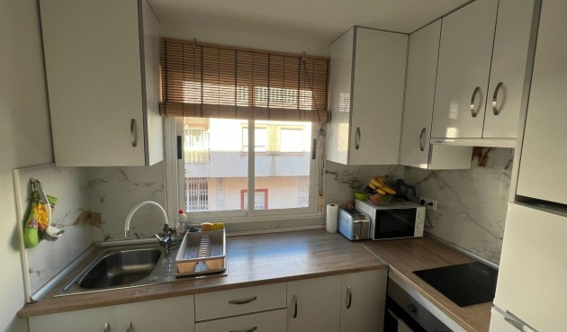 Resale - Apartment -
Torrevieja - Centro