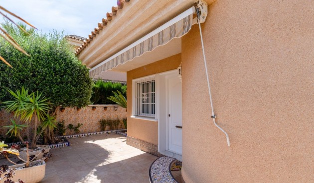 Resale - Villa -
Torrevieja - Los Balcones - Los Altos del Edén