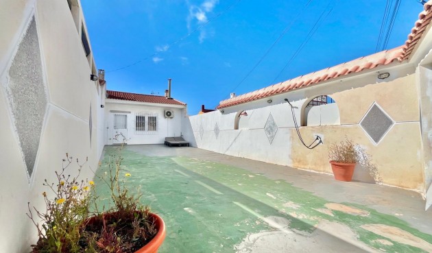 Brukt - Bungalow -
Torrevieja - La Siesta - El Salado - Torreta