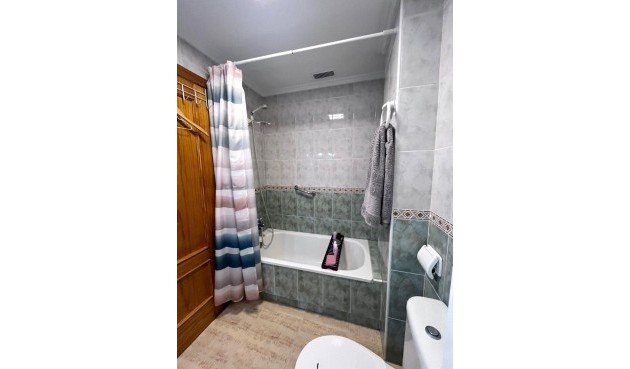 Brukt - Toppleilighet -
Torrevieja - Acequion