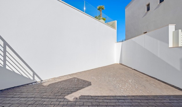 Brukt - Villa -
San Miguel de Salinas - Inland