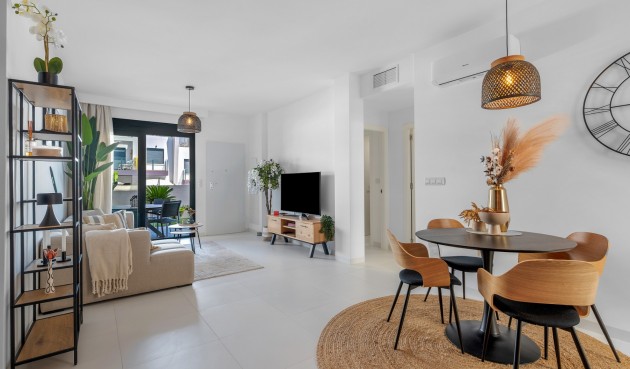 Brukt - Apartment -
San Miguel de Salinas - Inland