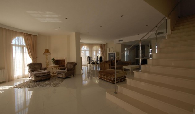 Brukt - Villa -
Ciudad Quesada - Costa Blanca