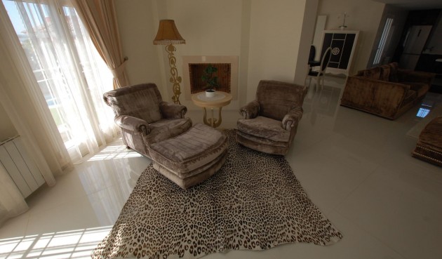 Brukt - Villa -
Ciudad Quesada - Costa Blanca