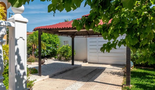 Återförsäljning - Villa -
Torrevieja - Costa Blanca