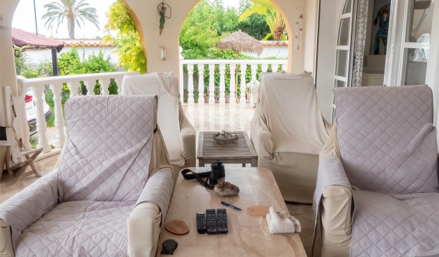 Återförsäljning - Villa -
Torrevieja - Costa Blanca