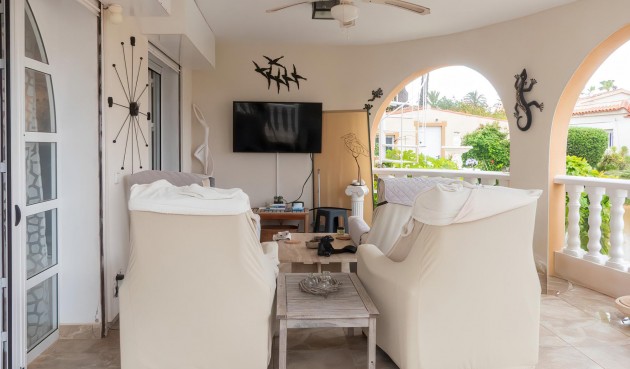 Återförsäljning - Villa -
Torrevieja - Costa Blanca