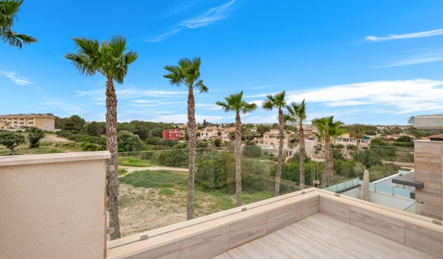 Brukt - Villa -
Orihuela Costa - Cabo Roig