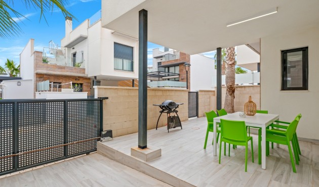 Brukt - Villa -
Orihuela Costa - Cabo Roig