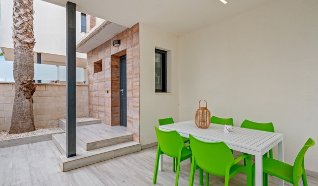 Brukt - Villa -
Orihuela Costa - Cabo Roig