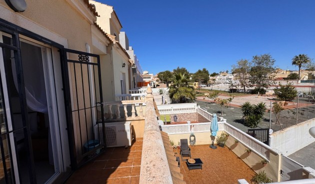 Brukt - Town House -
Campoamor - Costa Blanca
