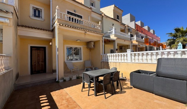 Brukt - Town House -
Campoamor - Costa Blanca