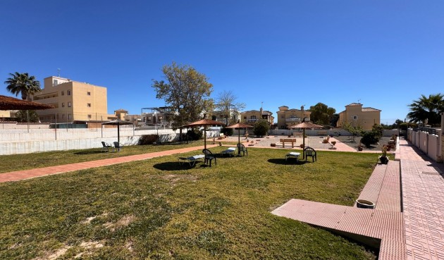 Brukt - Town House -
Campoamor - Costa Blanca