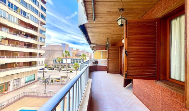 Brukt - Apartment -
Torrevieja - Acequion