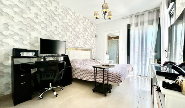 Brukt - Town House -
Los Dolses - Inland