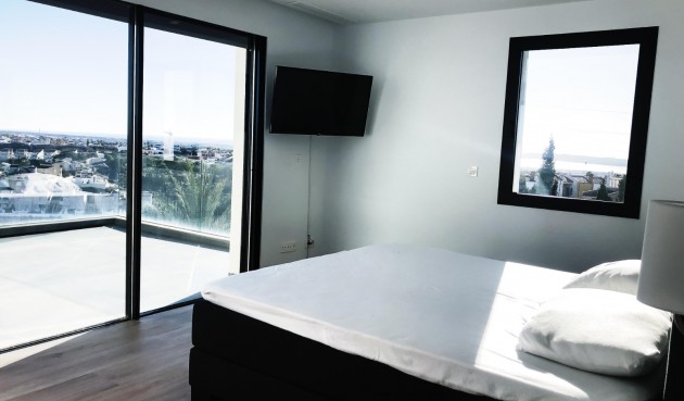 Brukt - Villa -
Ciudad Quesada - Costa Blanca