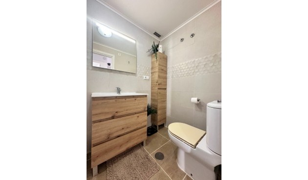 Brukt - Bungalow -
Orihuela Costa - Costa Blanca