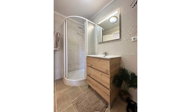 Brukt - Bungalow -
Orihuela Costa - Costa Blanca