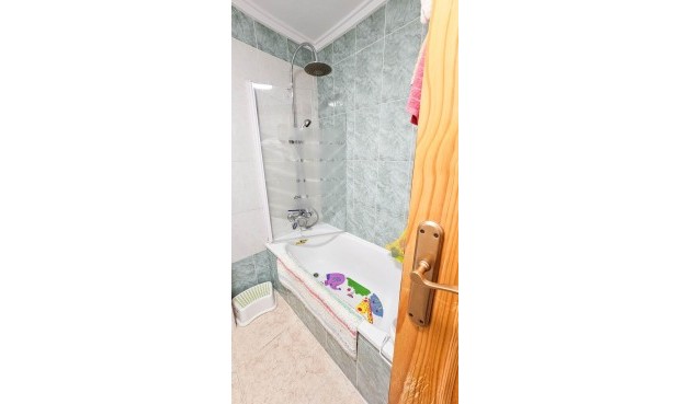 Återförsäljning - Apartment -
Torrevieja - Centro