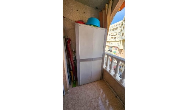 Återförsäljning - Apartment -
Torrevieja - Centro