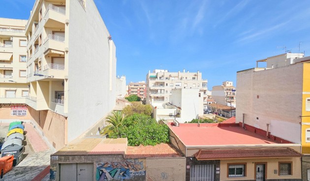 Återförsäljning - Apartment -
Torrevieja - Centro