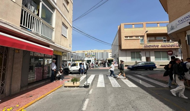 Brukt - Apartment -
Torrevieja - Estacion De Autobuses