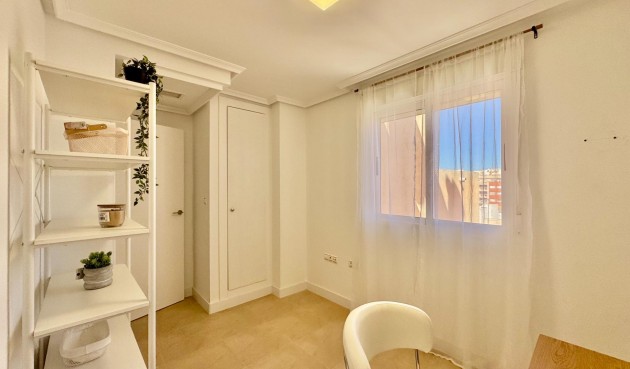 Brukt - Apartment -
Torrevieja - PARQUE DE LAS NACIONES