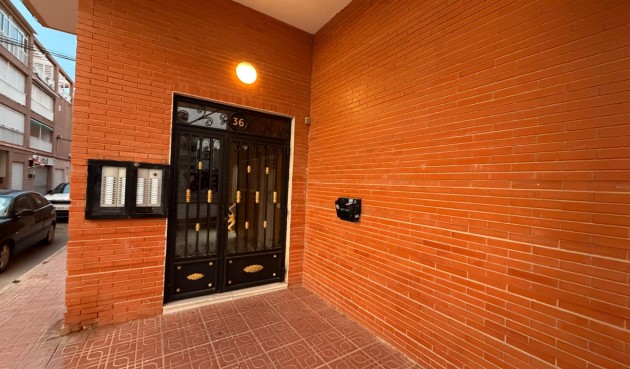 Brukt - Apartment -
Torrevieja - La Mata Pueblo