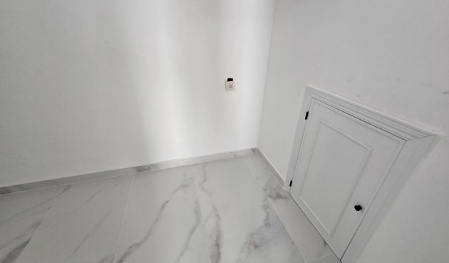 Brukt - Tosidig -
Torrevieja - Torretas