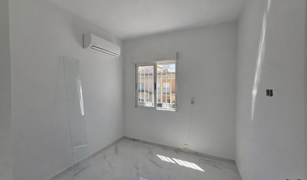 Brukt - Tosidig -
Torrevieja - Torretas