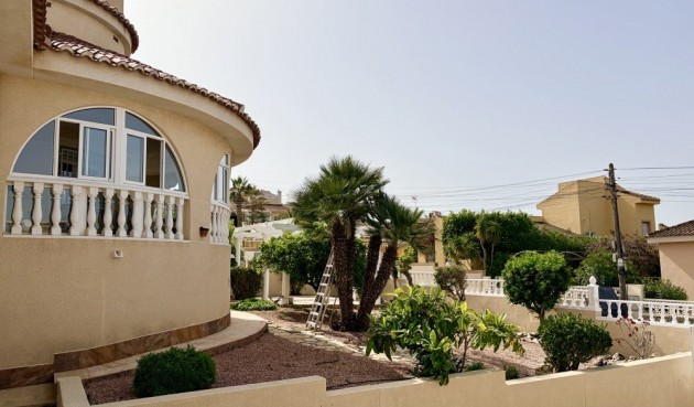 Brukt - Villa -
Ciudad Quesada - Costa Blanca
