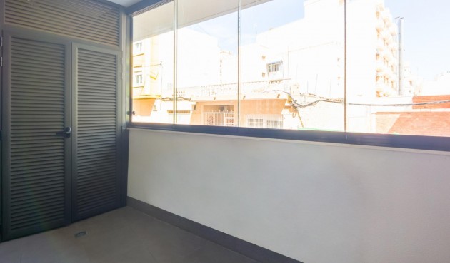 Brukt - Apartment -
Torrevieja - Estacion De Autobuses