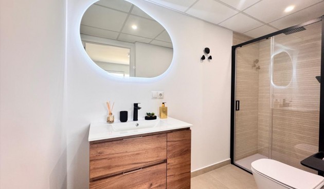 Brukt - Apartment -
Torrevieja - Acequion