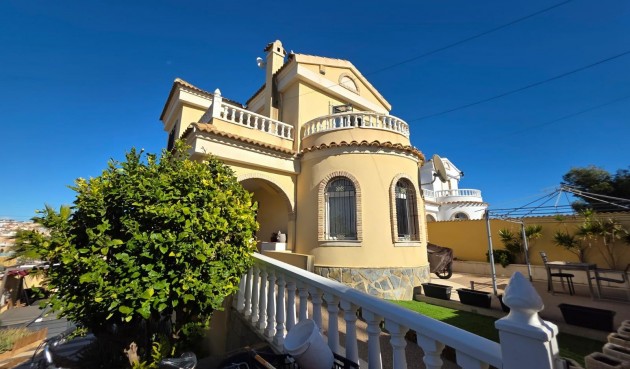 Brukt - Villa -
Orihuela Costa - Villamartín-las Filipinas