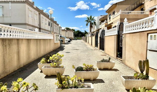 Brukt - Apartment -
Villamartin - Costa Blanca