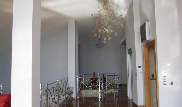 Reventa - Villa -
Los Montesinos