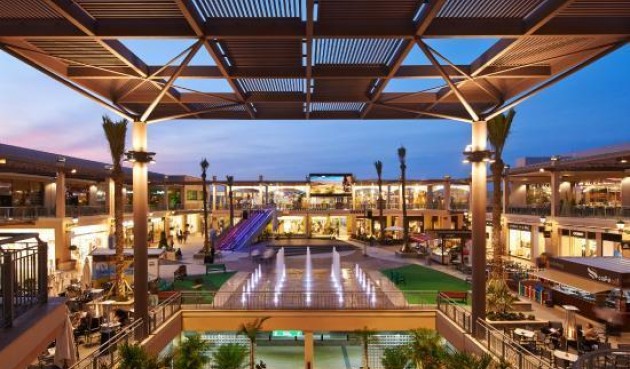 Reventa - Villa -
Los Montesinos