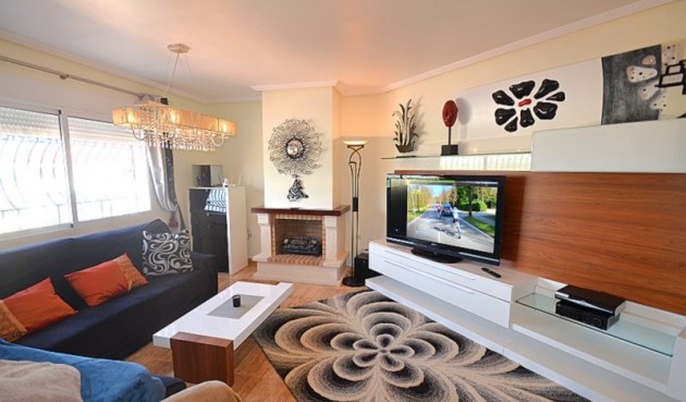 Återförsäljning - Villa -
Campos del Río - Inland