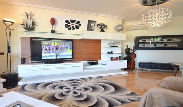 Återförsäljning - Villa -
Campos del Río - Inland