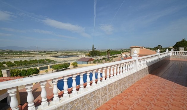 Återförsäljning - Villa -
Campos del Río - Inland