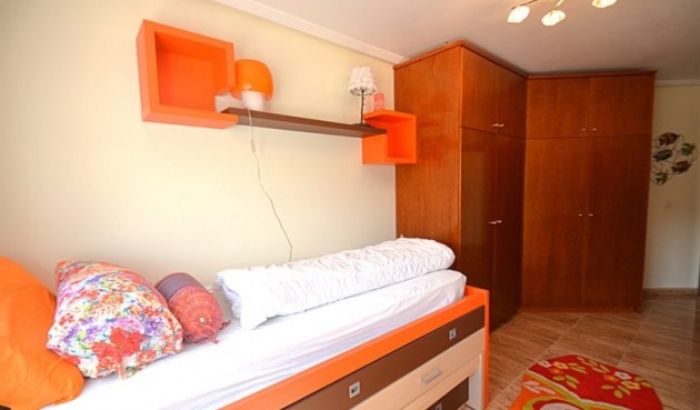 Återförsäljning - Villa -
Campos del Río - Inland