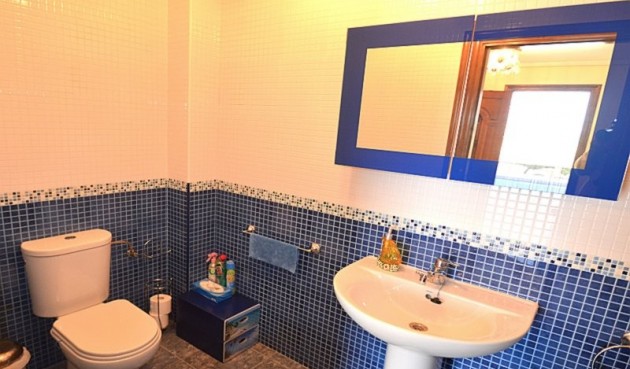 Återförsäljning - Villa -
Campos del Río - Inland