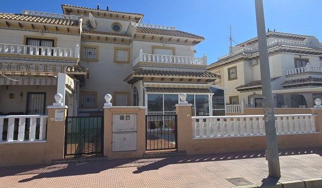 Brukt - Town House -
Orihuela Costa - Costa Blanca