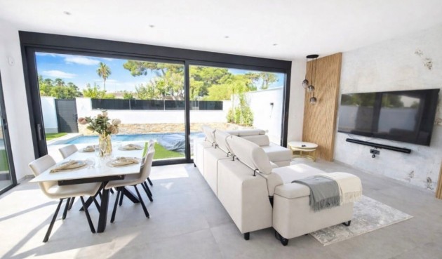 Återförsäljning - Villa -
Santiago de la Ribera - Costa Calida