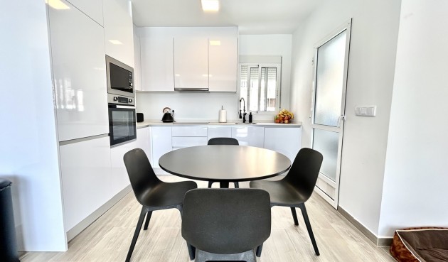 Brukt - Villa -
Villamartin - Costa Blanca